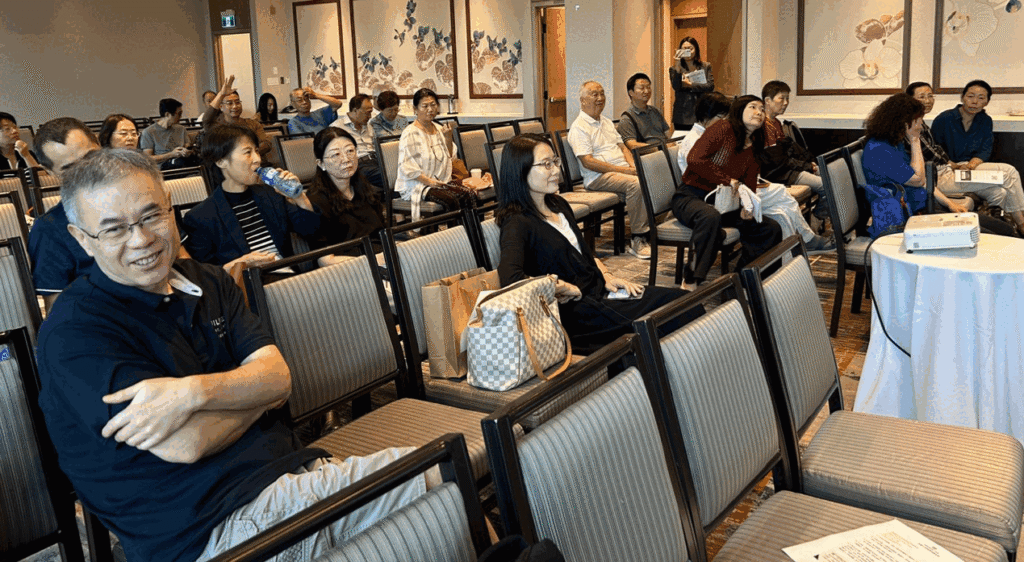 加拿大北京大学校友会当天举办博雅论坛