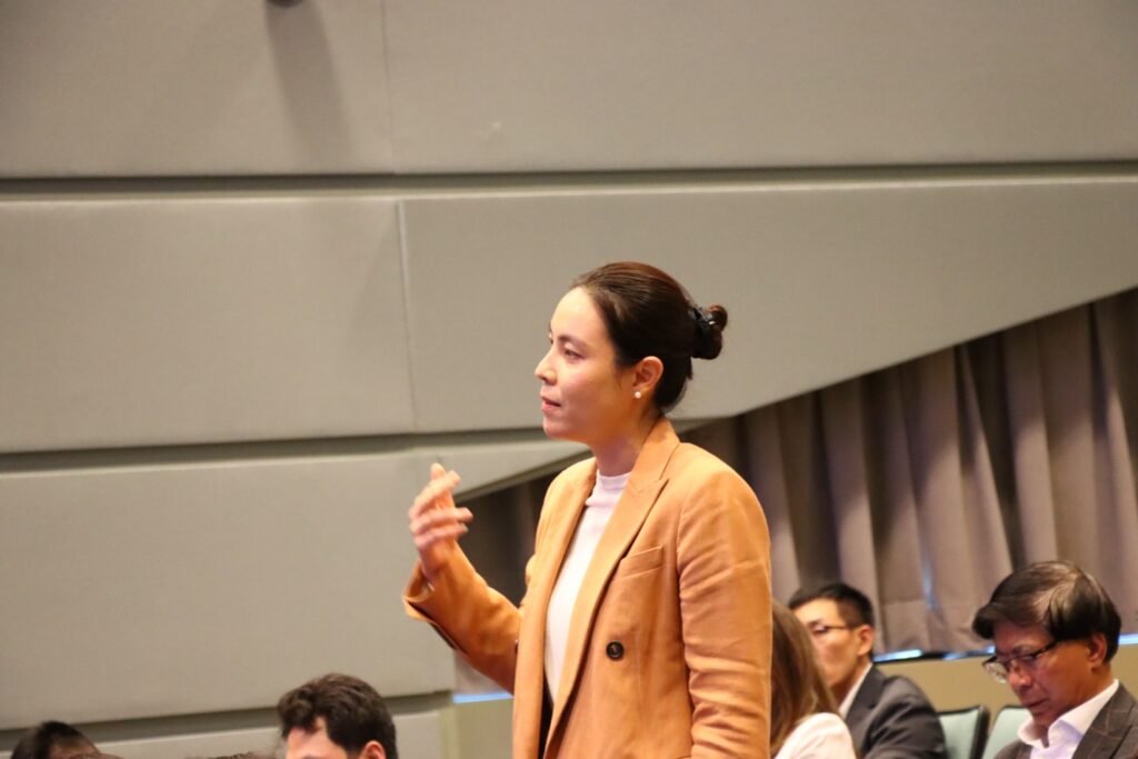 深化交流 共促行业发展