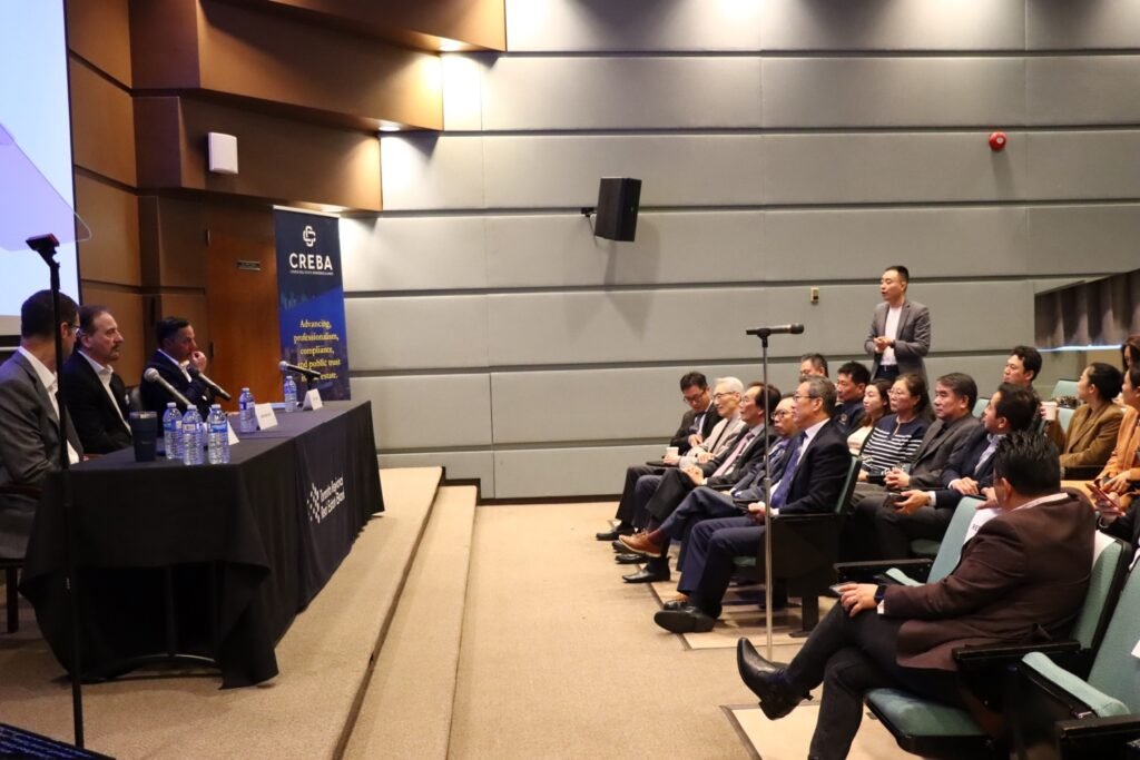 华人地产公司的多位Broker ofRecord就当前存在的问题和地产局官员进行了交流